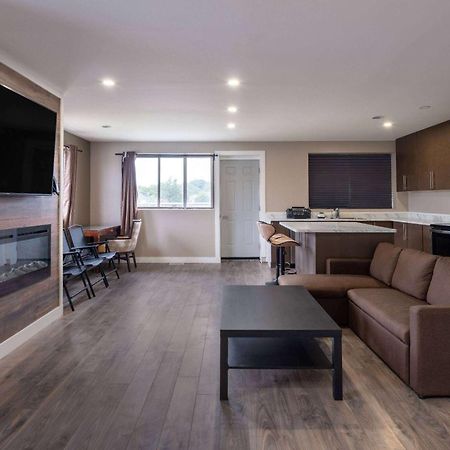 Super 8 By Wyndham Niagara Falls On Extérieur photo