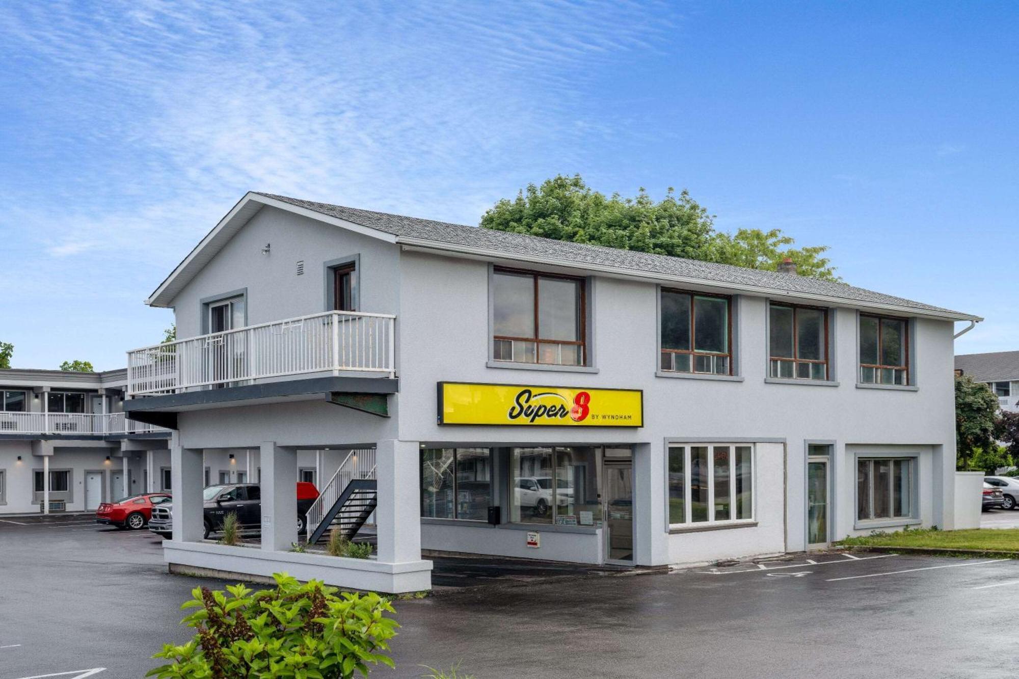 Super 8 By Wyndham Niagara Falls On Extérieur photo