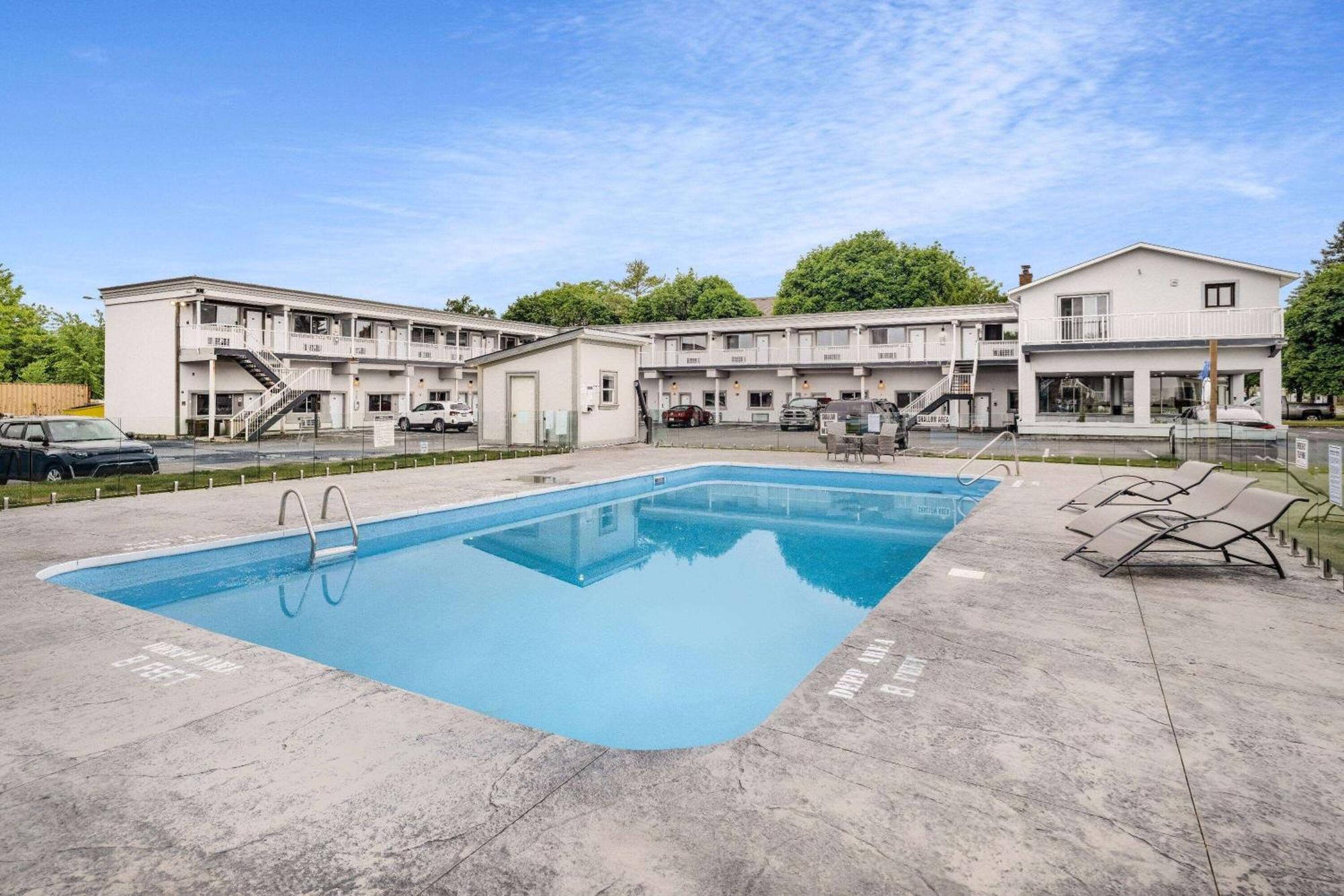 Super 8 By Wyndham Niagara Falls On Extérieur photo